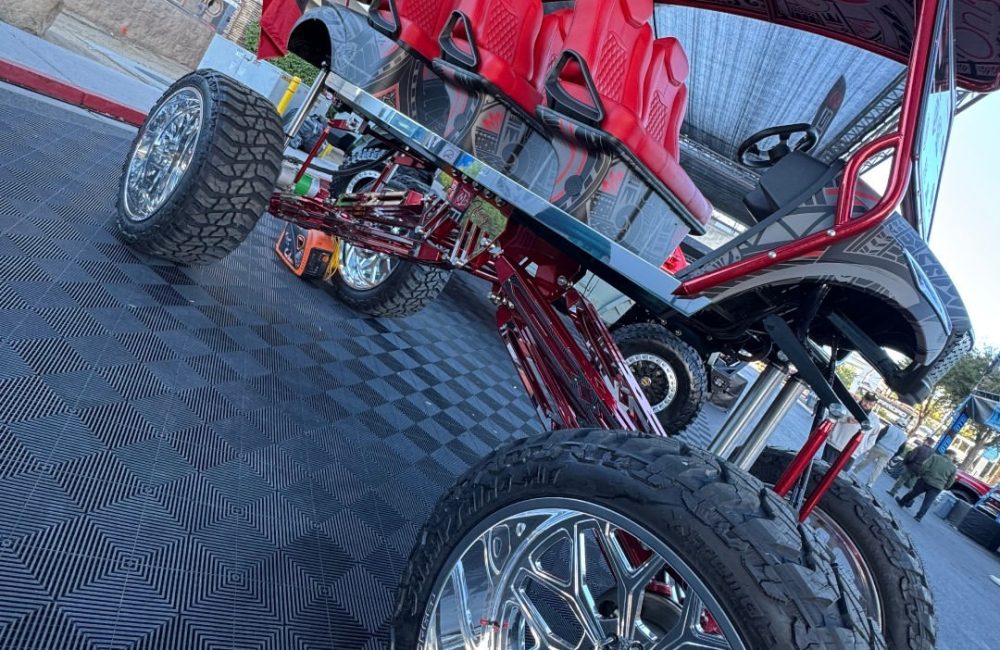 Fully customed vehicle ready for show Fully customed vehicle ready for show